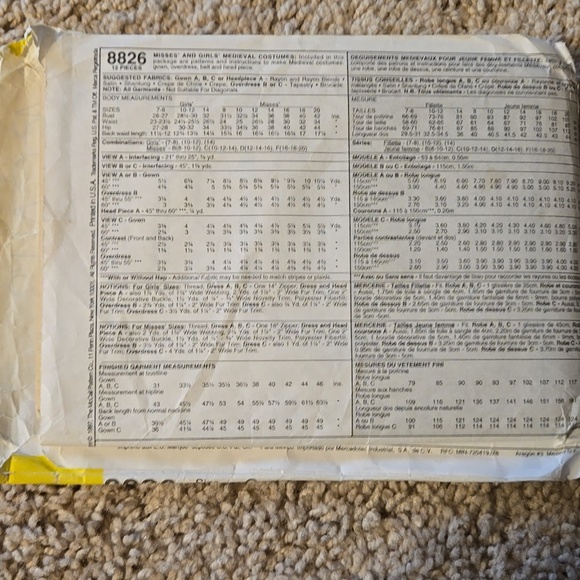 McCall's Costumes #8826 - Picture 3 of 3